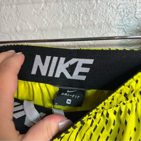 Boys Nike Dri Fit Shorts - Picture 8 of 9